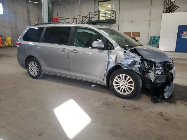 2013 Toyota Sienna XLE