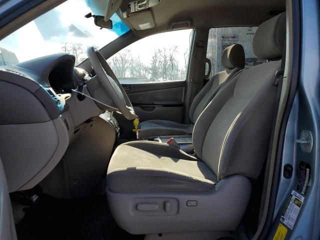 2008 Toyota Sienna CE