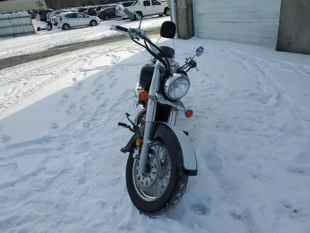 2001 Suzuki VL800