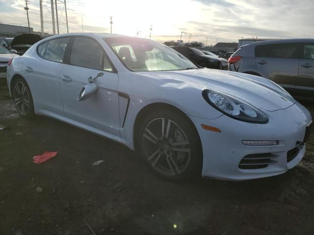 2015 Porsche Panamera 2