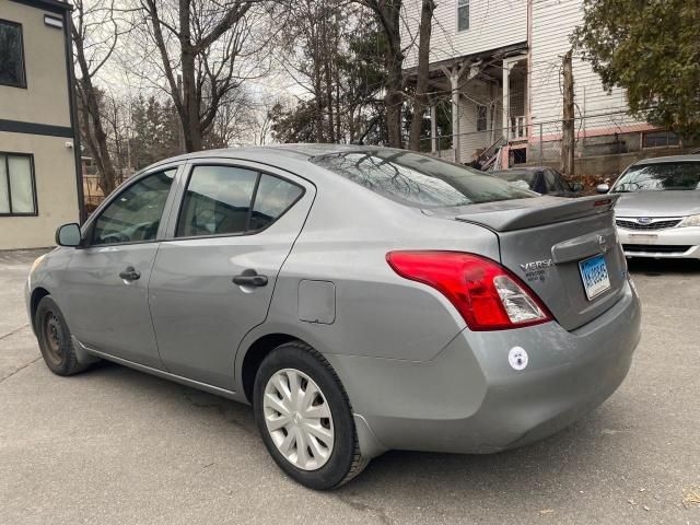 2013 Nissan Versa S