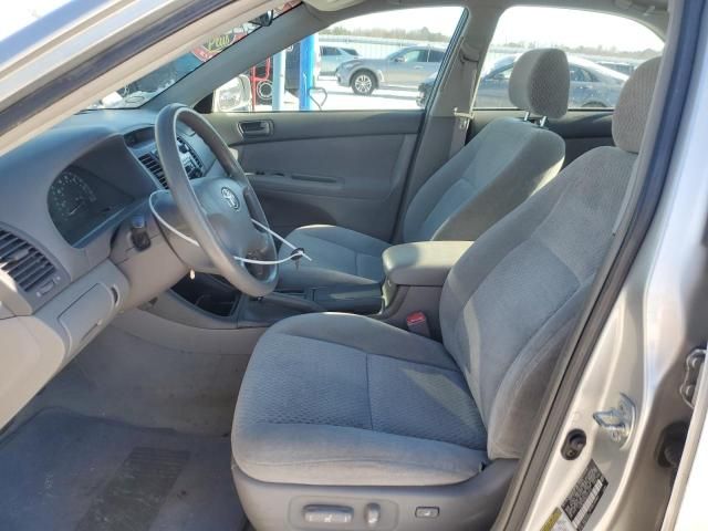 2004 Toyota Camry LE