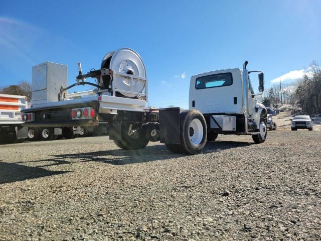 2010 International 4000 4400