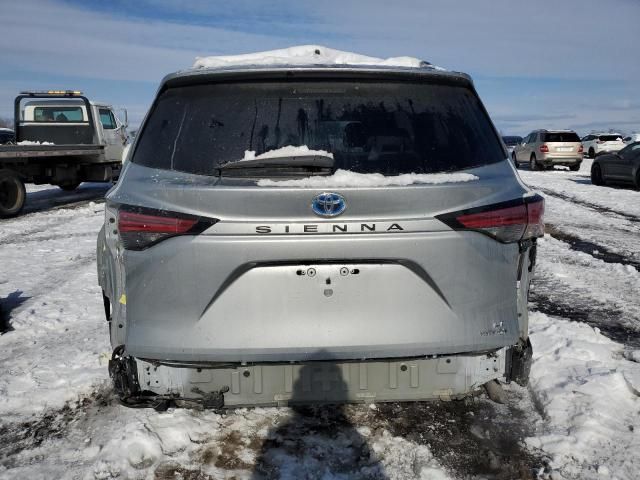 2021 Toyota Sienna LE