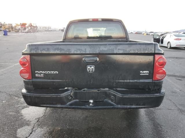 2005 Dodge Dakota Quad SLT