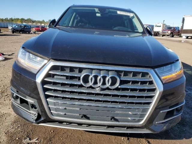 2018 Audi Q7 Prestige