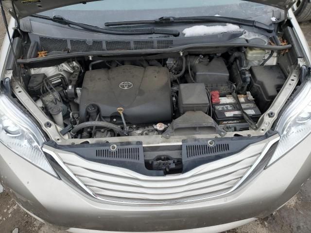 2017 Toyota Sienna LE