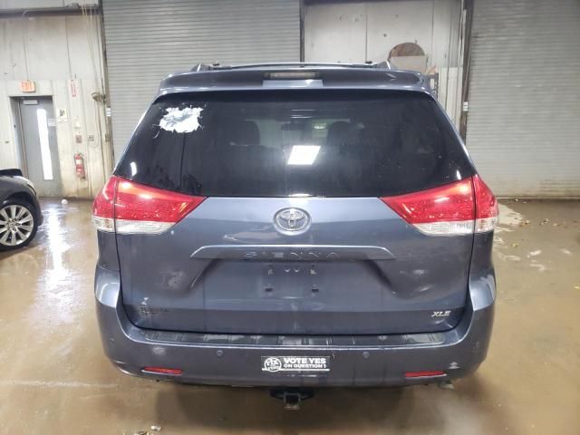 2013 Toyota Sienna XLE