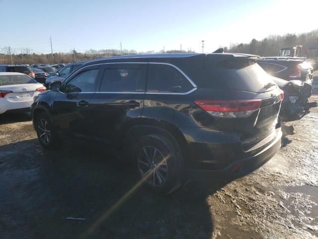 2019 Toyota Highlander SE