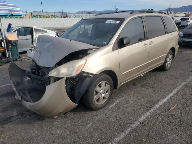 2005 Toyota Sienna CE