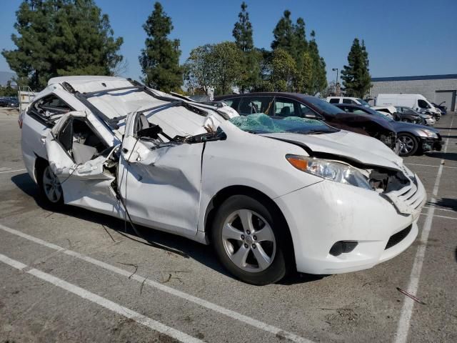 2015 Toyota Sienna LE