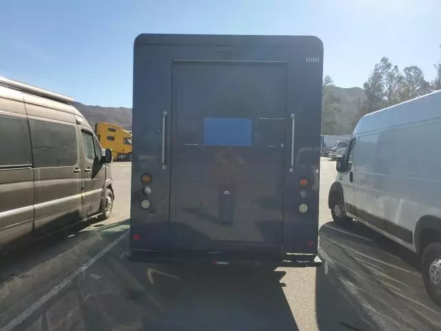 2020 Freightliner Chassis M Line WALK-IN Van