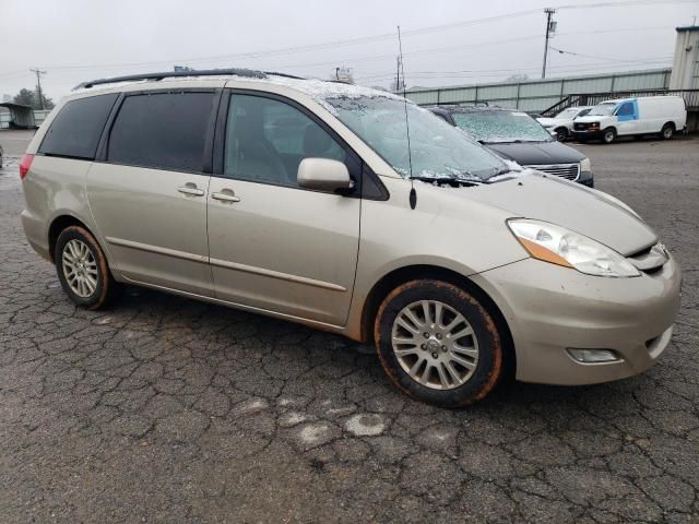 2010 Toyota Sienna XLE