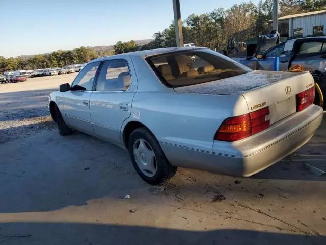 1998 Lexus LS 400