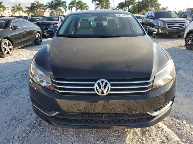 2012 Volkswagen Passat SE