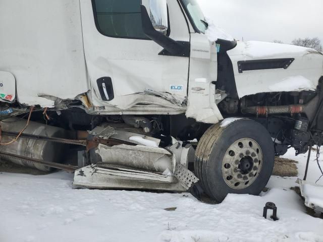 2018 Freightliner Cascadia 126