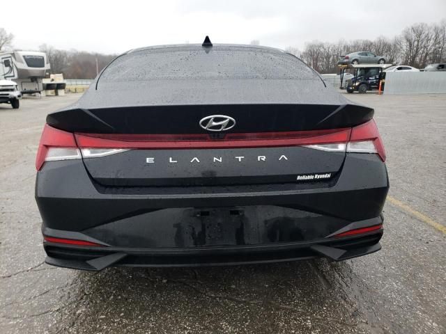 2021 Hyundai Elantra SE