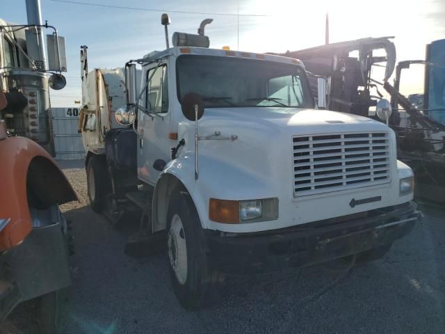 2002 International 4000 4700