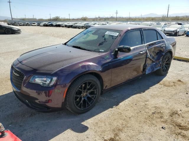 2020 Chrysler 300 Touring