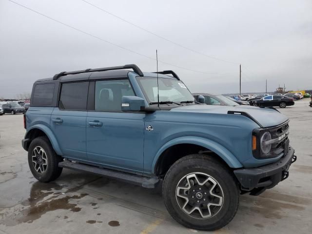 2022 Ford Bronco Base