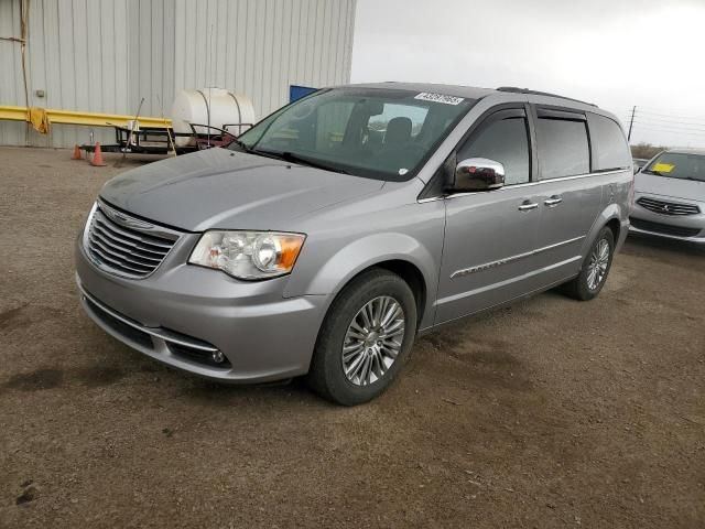 2013 Chrysler Town & Country Touring L