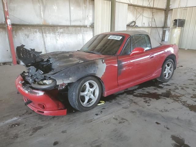 2000 Mazda MX-5 Miata Base