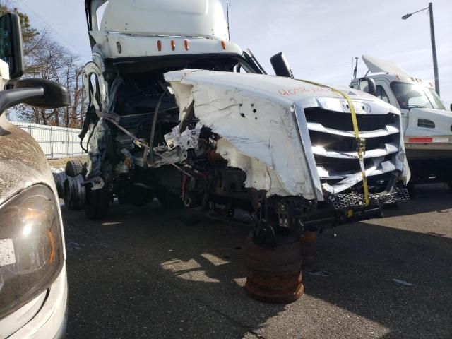 2022 Freightliner Cascadia 126