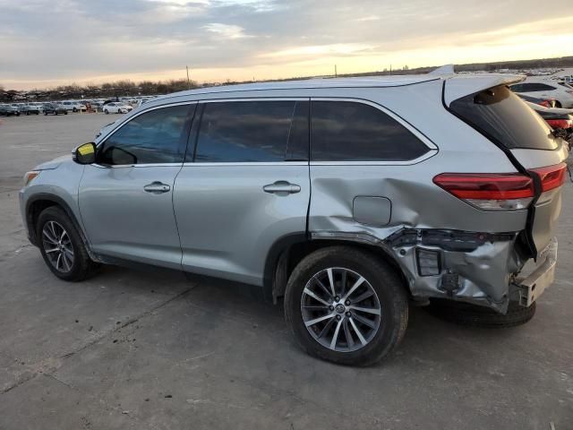 2019 Toyota Highlander SE