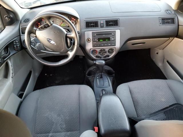 2005 Ford Focus ZX5