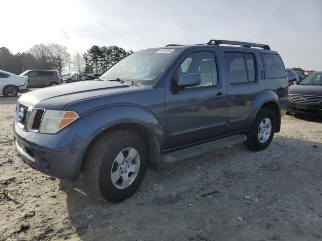 2005 Nissan Pathfinder LE