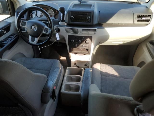 2013 Volkswagen Routan S