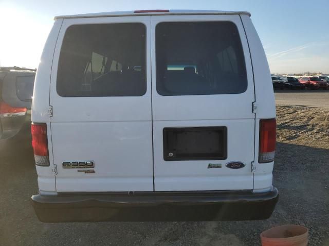 2010 Ford Econoline E350 Super Duty Wagon