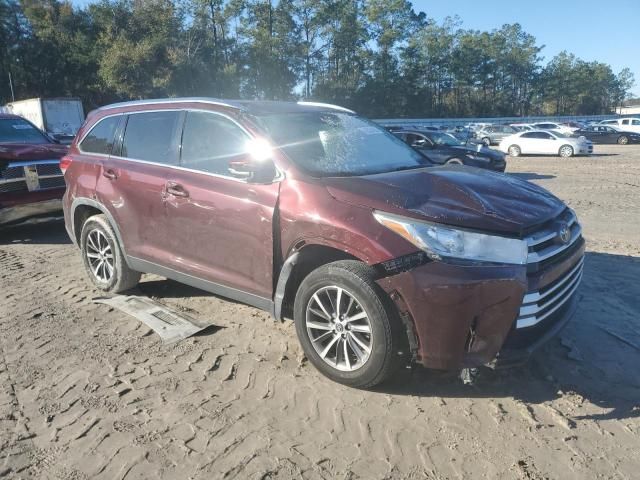 2019 Toyota Highlander SE