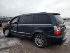 2014 Chrysler Town & Country Touring L