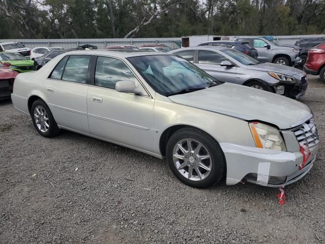 2010 Cadillac DTS Luxury Collection