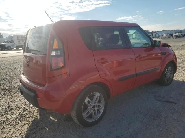 2011 KIA Soul +