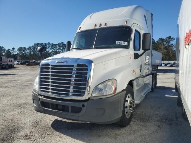 2016 Freightliner Cascadia 125