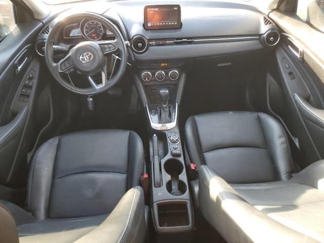 2019 Toyota Yaris L