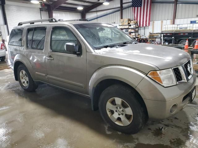 2005 Nissan Pathfinder LE