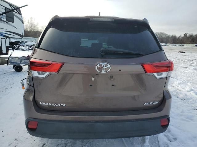 2018 Toyota Highlander SE