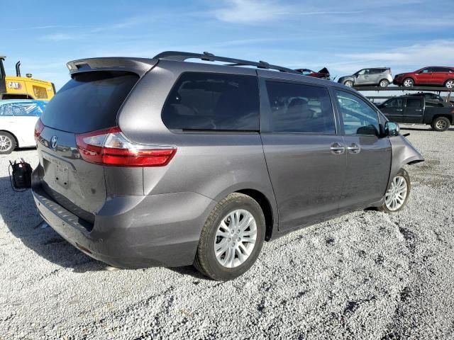 2015 Toyota Sienna XLE