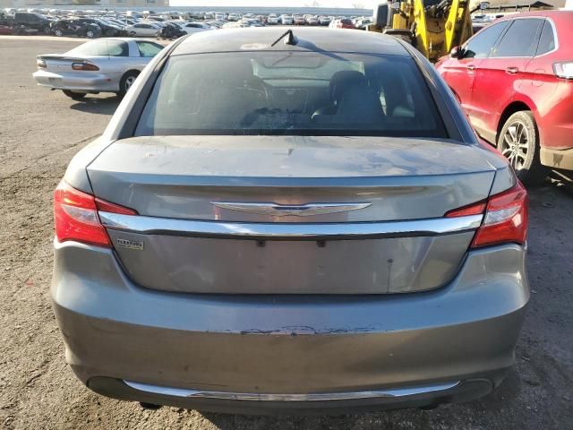 2013 Chrysler 200 Touring