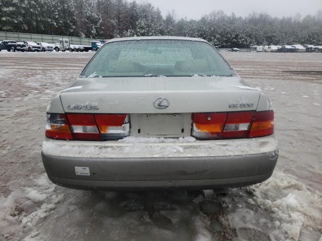 1999 Lexus ES 300