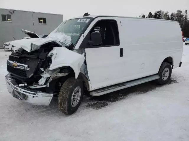 2024 Chevrolet Express G2500