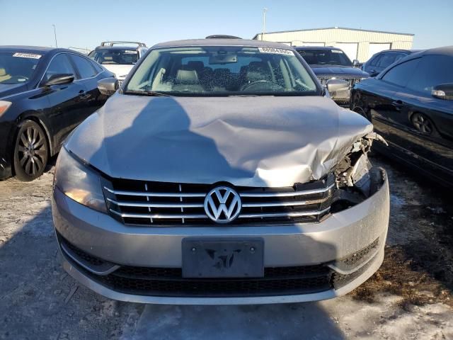 2013 Volkswagen Passat SE