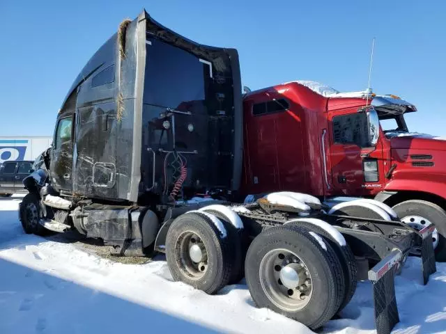 2016 Kenworth Construction T680