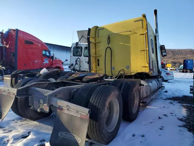 2019 Freightliner Conventional Coronado 132