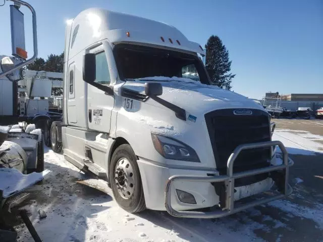 2023 Freightliner Cascadia 126