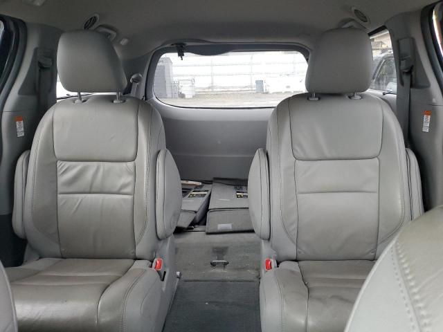 2015 Toyota Sienna XLE