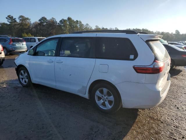 2015 Toyota Sienna LE